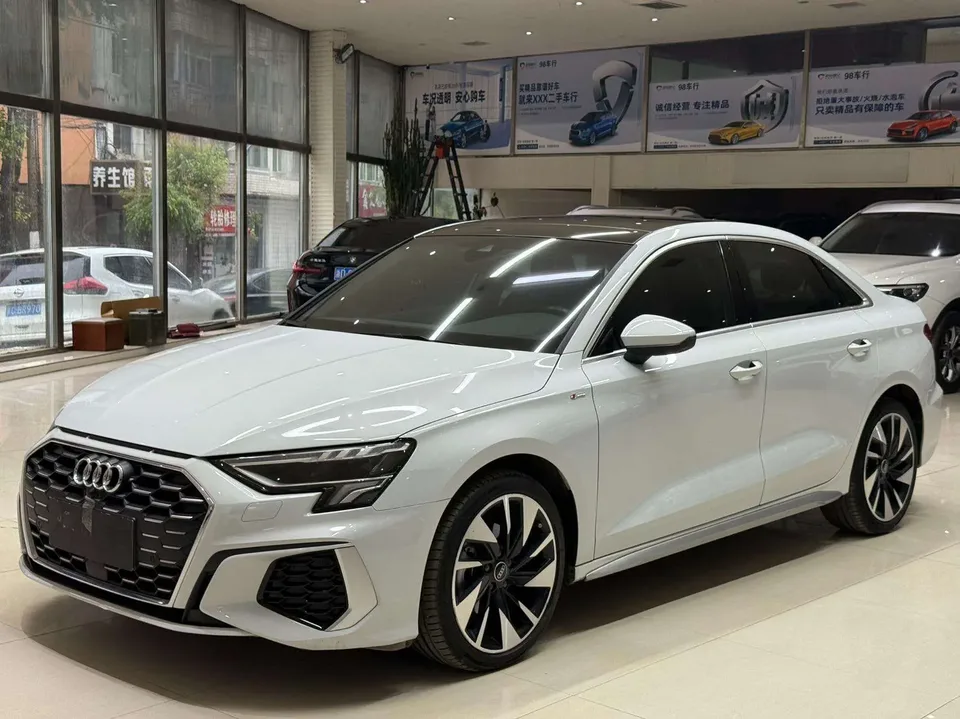 Audi A3 Audi A3 A3L Limousine 35 TFSI Stylish Sports 2023 — photo 1, buy with delivery to Moscow