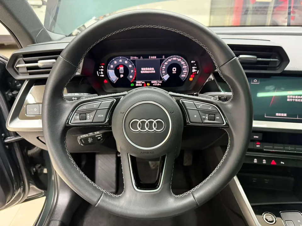 Audi A3 Audi A3 A3L Limousine 35 TFSI Stylish Sports 2023 — thumbnail 4