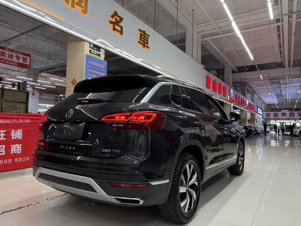 Volkswagen Tayron Tanyue 280TSI 2WD Luxury Smart Edition 2022 — thumbnail 2
