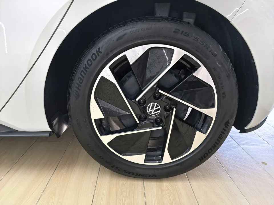 Volkswagen ID.3 Volkswagen ID.3 Pure Smart Edition 2024 — thumbnail 3