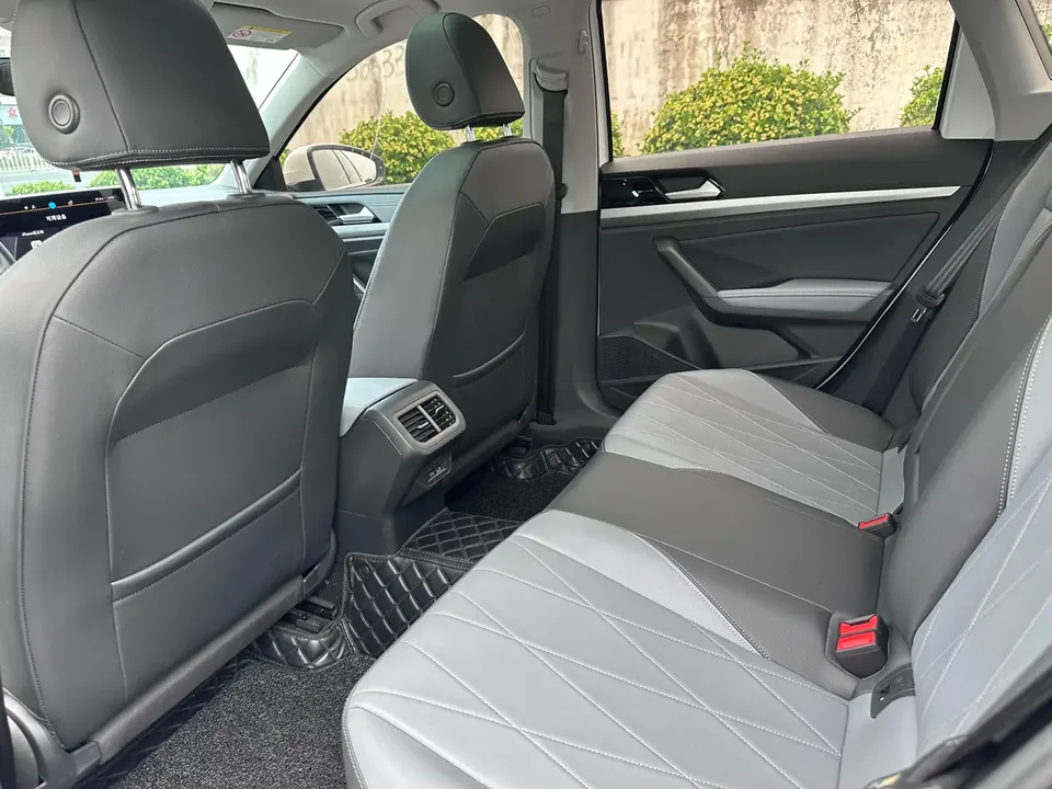 Volkswagen Lavida Lavida 2023 1.5L Automatic Fully Edition 2022 — thumbnail 3