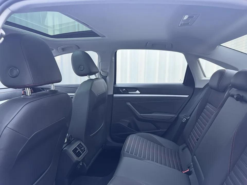 Volkswagen Lavida Lavida 2023 280TSI DSG Starry Sky Edition 2023 — thumbnail 4