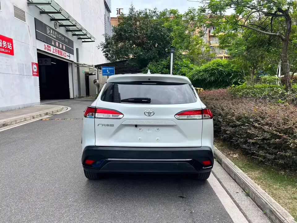 Toyota Frontlander Frontlander 2.0L CVT Elite Edition 2024 — thumbnail 2