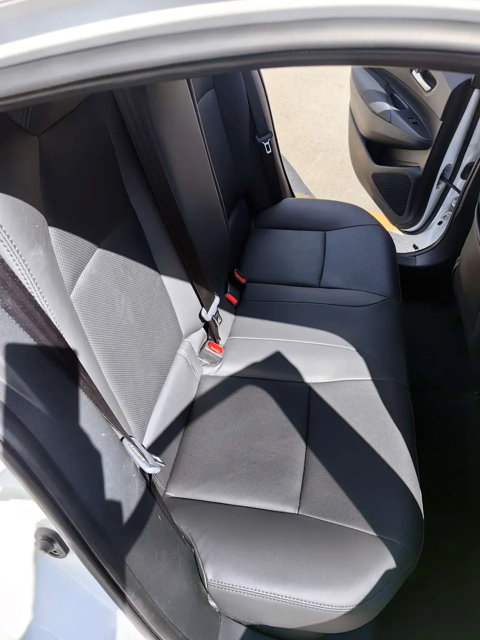 Toyota Levin Lei Ling Levin Hybrid 1.8L Luxury Edition 2024 — thumbnail 3
