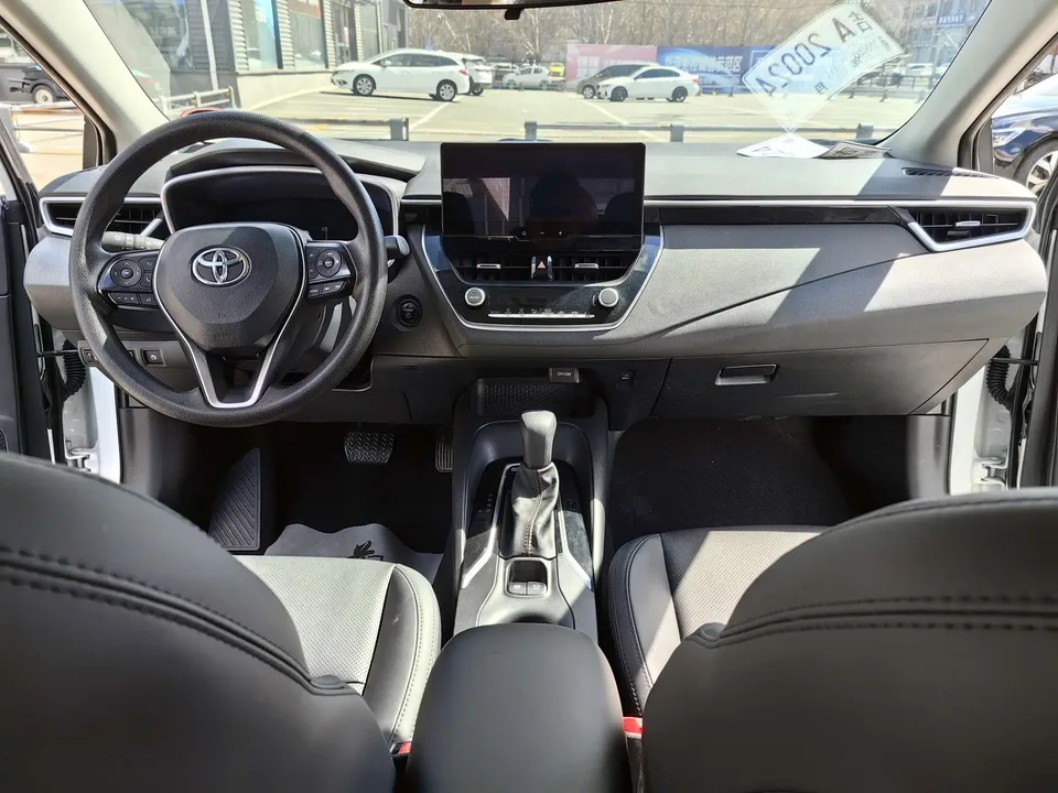 Toyota Levin Lei Ling Levin Hybrid 1.8L Luxury Edition 2024 — thumbnail 4