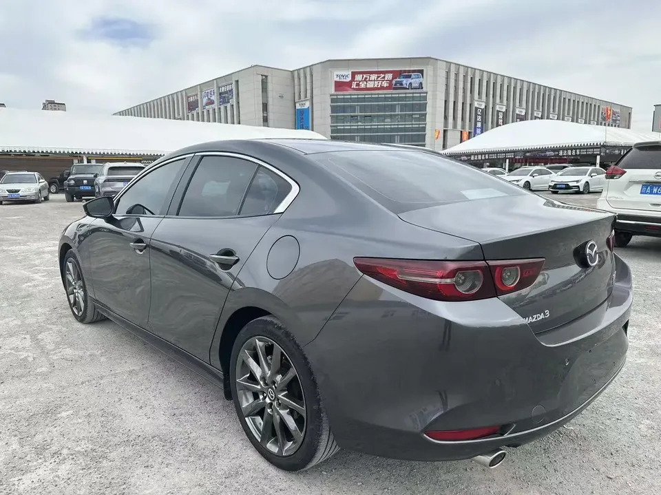Mazda Axela Mazda3 2.0L Automatic Elegant Edition 2023 — thumbnail 4