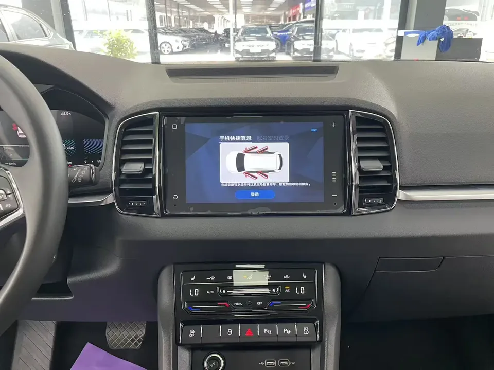 Skoda Karoq Korok 2023 TSI280 Luxury Edition 2023 — thumbnail 4