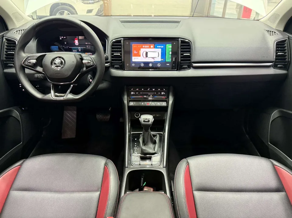 Skoda Karoq Karoq TSI280 Luxury Edition 2023 — thumbnail 4