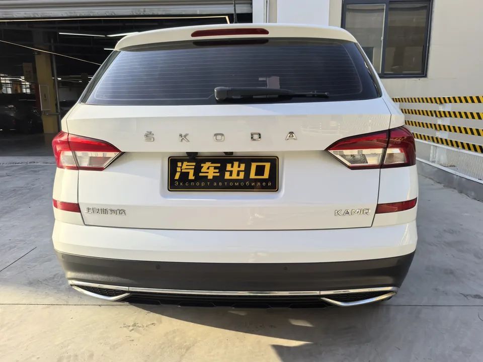 Skoda Comek Comek Modified 1.5L Automatic Comfort Edition 2023 — thumbnail 2
