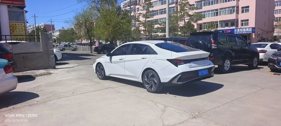 Hyundai Elantra Elantra 1.5L CVT GLX Elite Edition 2023 — thumbnail 3