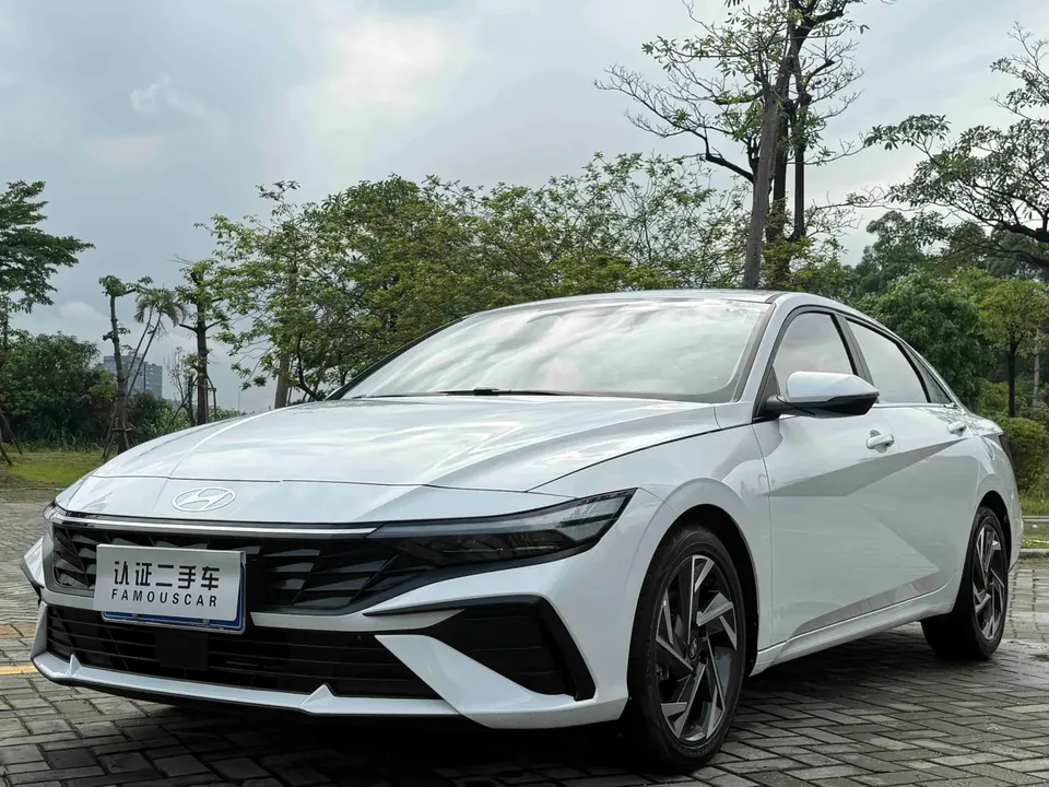 Hyundai Elantra Elantra 1.5L CVT LUX Premium Edition 2023 — photo 1, buy with delivery to Moscow