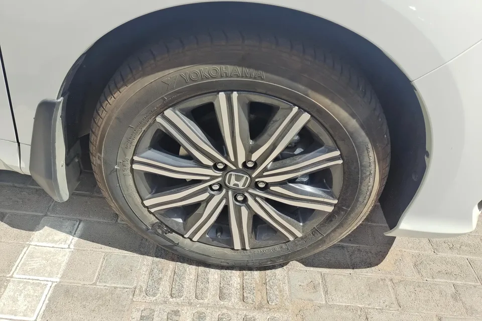 Honda Odyssey Odyssey 2.0L e:HEV Sharp Enjoyable Edition 2024 — thumbnail 2