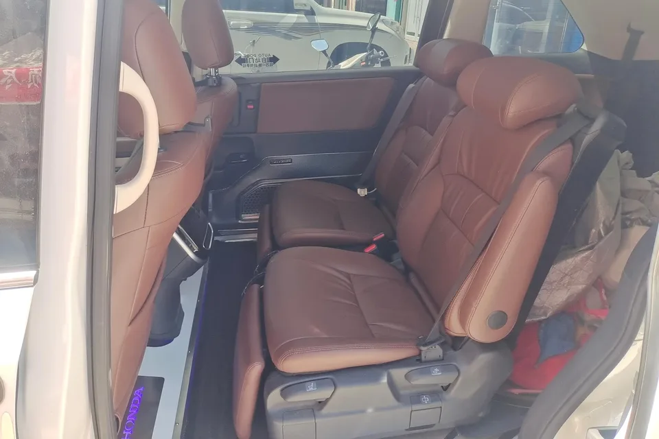 Honda Odyssey Odyssey 2.0L e:HEV Sharp Enjoyable Edition 2024 — thumbnail 5