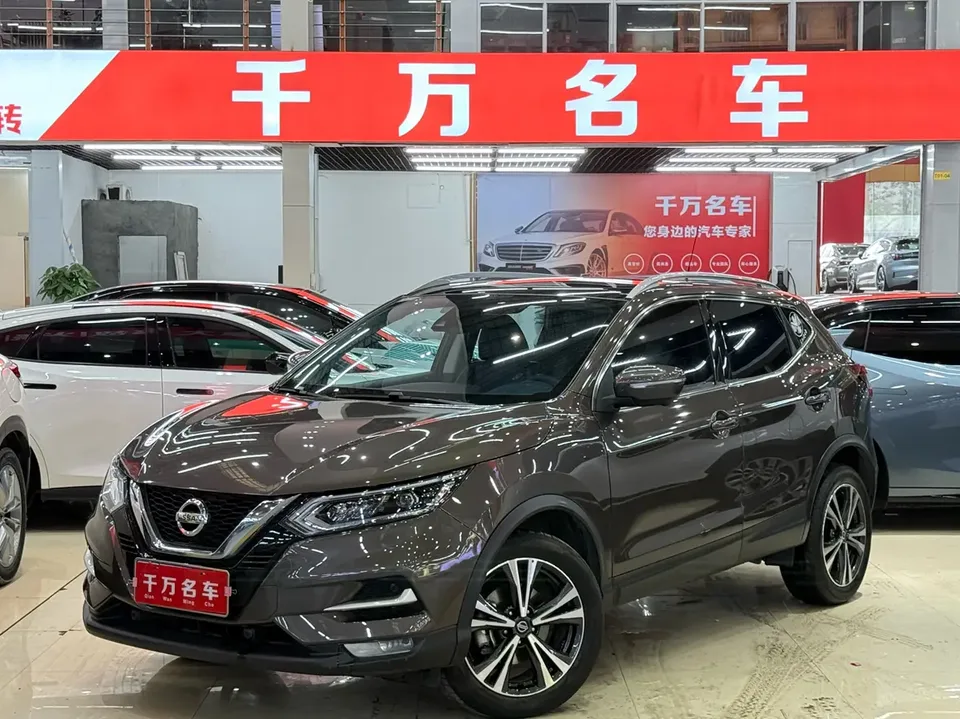 Nissan Qashqai Qashqai 2022 2.0L XV Prem. Deluxe Edition 2022 — photo 1, buy with delivery to Moscow