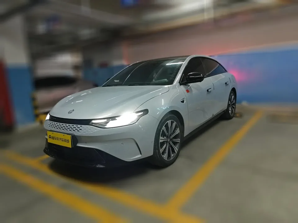 Leapmotor Zero running C01 Zero running C01 Extended Range 316 Smart Edition 2023 — photo 1, buy with delivery to Moscow