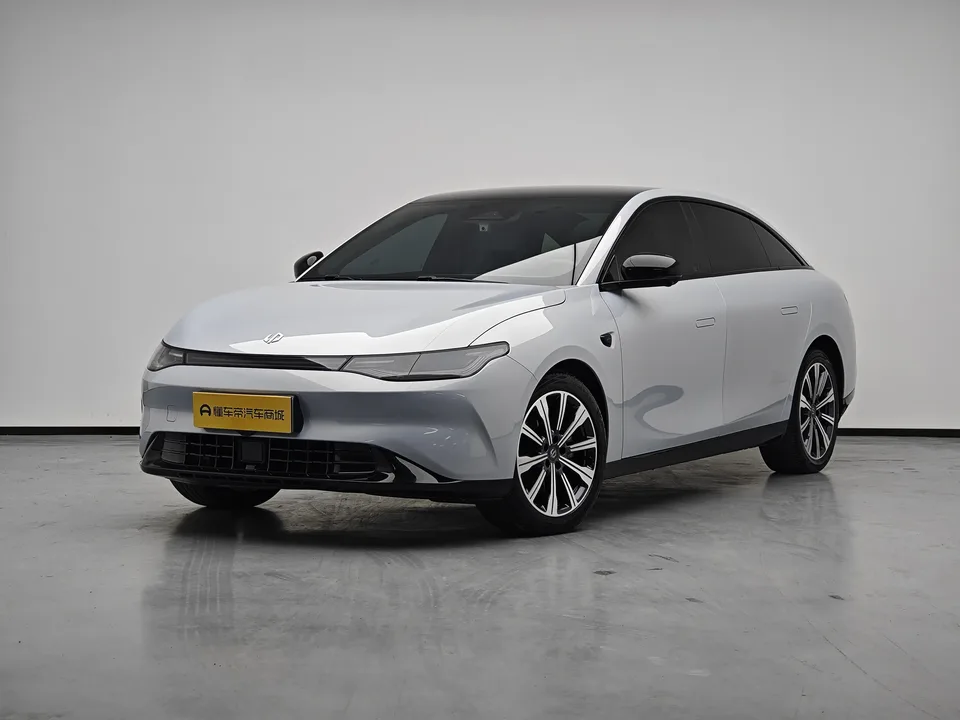 Leapmotor Zero running C01 Zero running C01 525 Comfort Edition 2023 — photo 1, buy with delivery to Moscow
