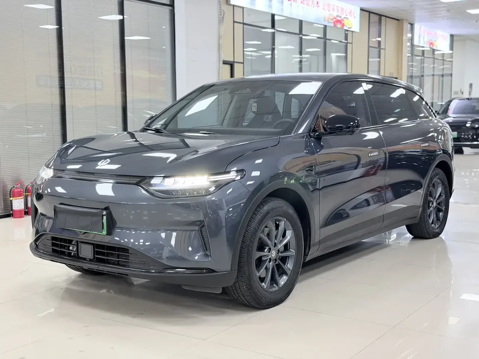 Leapmotor Zero running C11 Zero running C11 500 Smart Edition 2023 — photo 1, buy with delivery to Moscow
