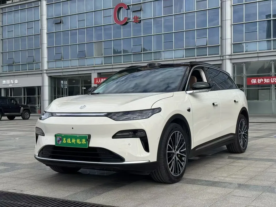 Leapmotor Zero running C11 Zero running C11 Leapmotor C11 2026 Pure Electric Edition 640 LiDAR Zhizun Edition 2026 — фото 1, купить с доставкой в Москву