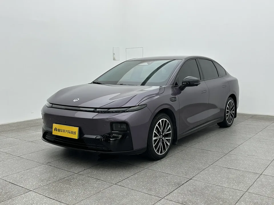 Leapmotor Leap running B01 Leap running B01 550 Comfort Edition 2025 — photo 1, buy with delivery to Moscow