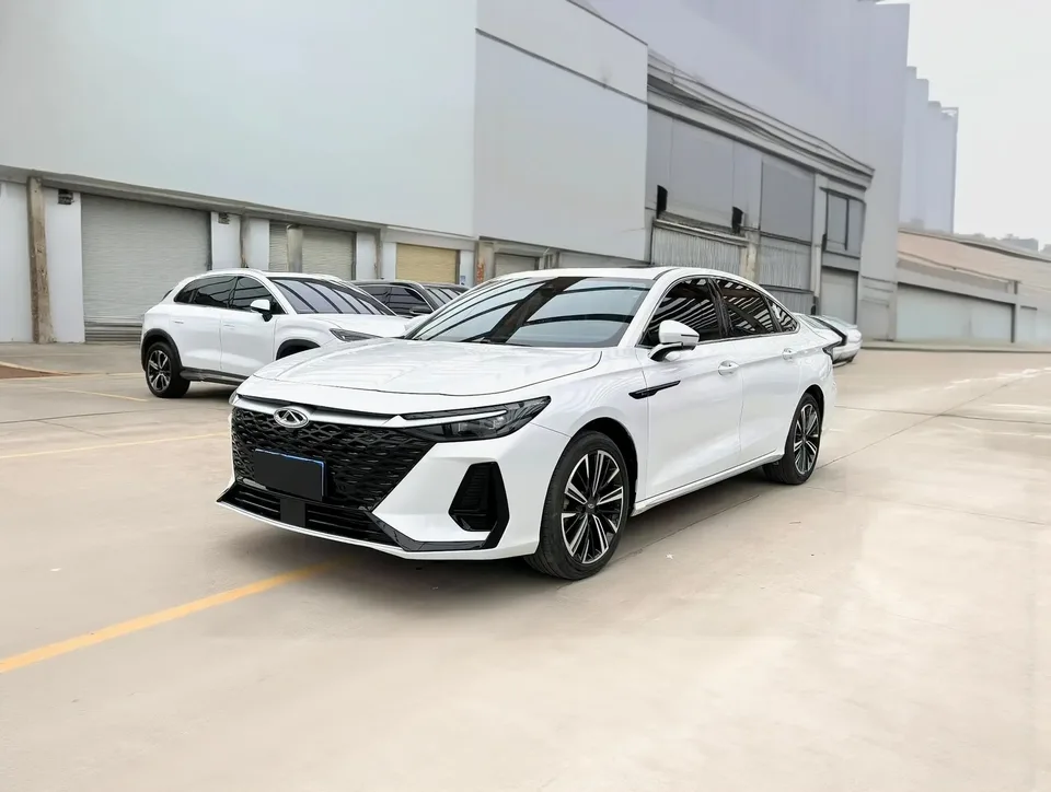 Chery Arrizo 8 Arrizo 8 1.6TGDI DCT Intelligence 2024 — photo 1, buy with delivery to Moscow