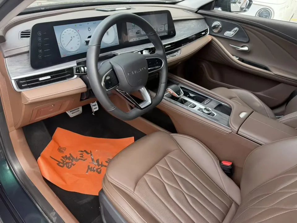 Chery Arrizo 8 Arrizo 8 High Energy Edition 2.0T AT Royal+ 2024 — thumbnail 3