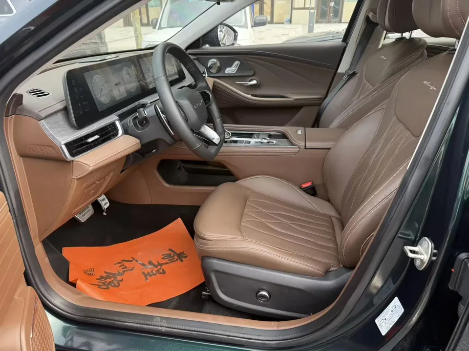 Chery Arrizo 8 Arrizo 8 High Energy Edition 2.0T AT Royal+ 2024 — thumbnail 5