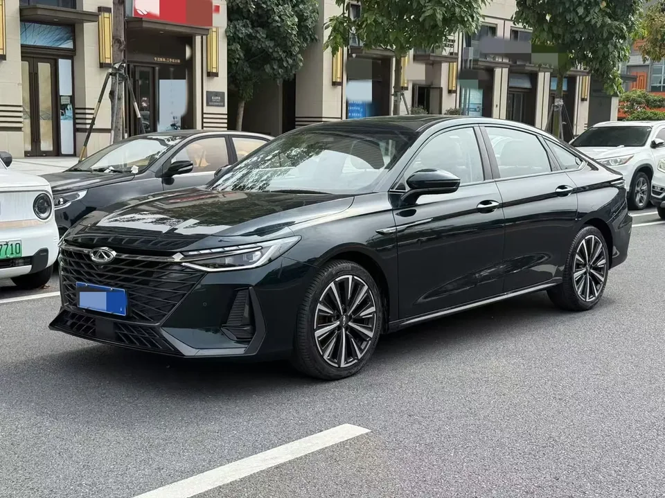 Chery Arrizo 8 Arrizo 8 High Energy Edition 2.0T AT Royal+ 2024 — photo 1, buy with delivery to Moscow
