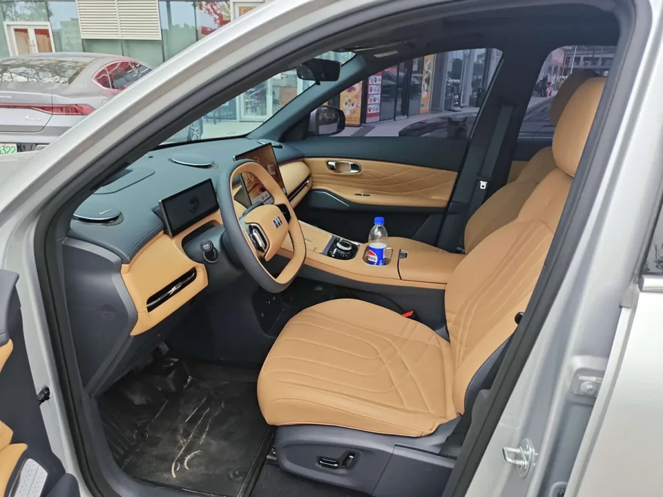 Geely Galaxy Starship 7 EM-i Galaxy Starship 7 EM-i 120KM Pilot Edition 2025 — thumbnail 5