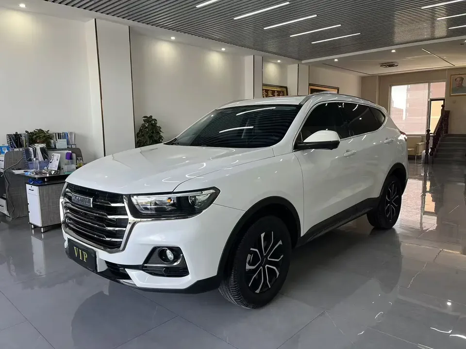 Haval H6 H6 National Fashion Edition 1.5T Automatic Urban Edition 2023 — photo 1, buy with delivery to Moscow