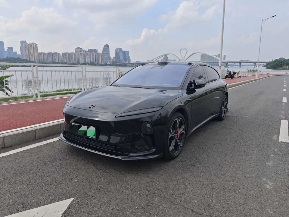 NIO ET5T ET5T model 75kWh 2024 — photo 1, buy with delivery to Moscow