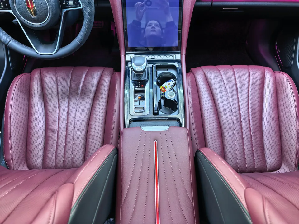 Hongqi H5 H5 Hongqi H5 2024 2.0T Automatic Intelligent Connection Flagship Chang Edition 2024 — thumbnail 3
