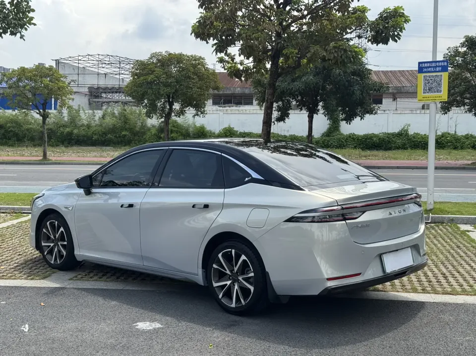 AION S AIONS Plus 70 Smart Edition Ternary Lithium 2022 — thumbnail 2