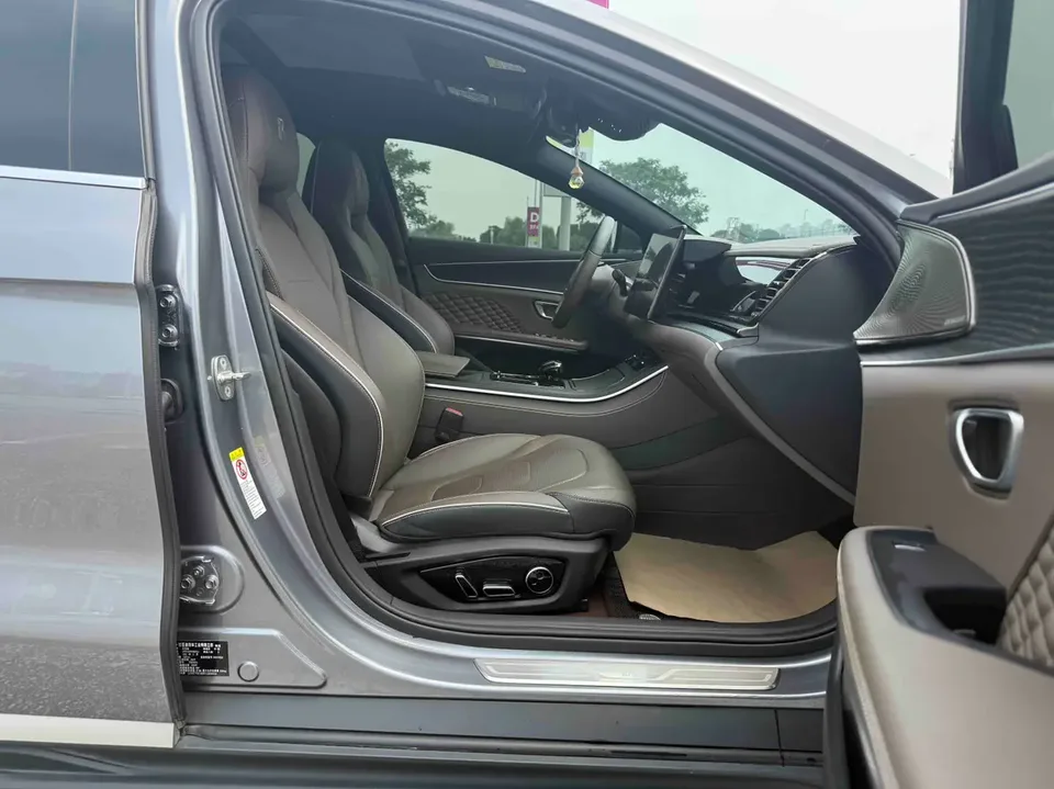 BYD Han DM Chinese DM DM-i 121KM Premium 2022 — thumbnail 4