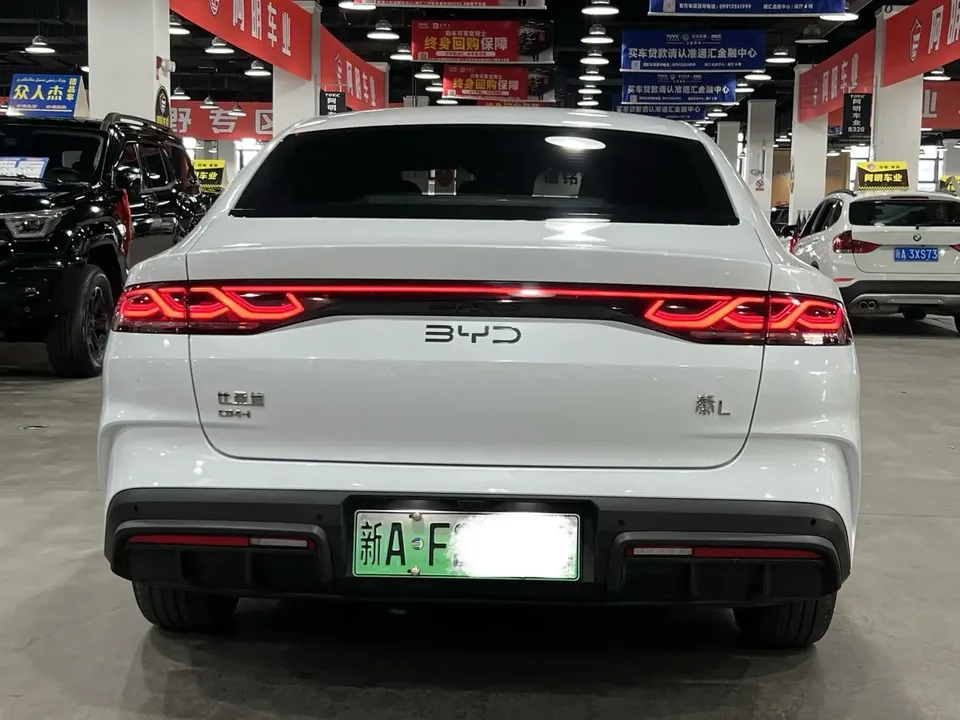 BYD Qin L DM Qin L DM DM-i 80KM Leading Type 2024 — thumbnail 2