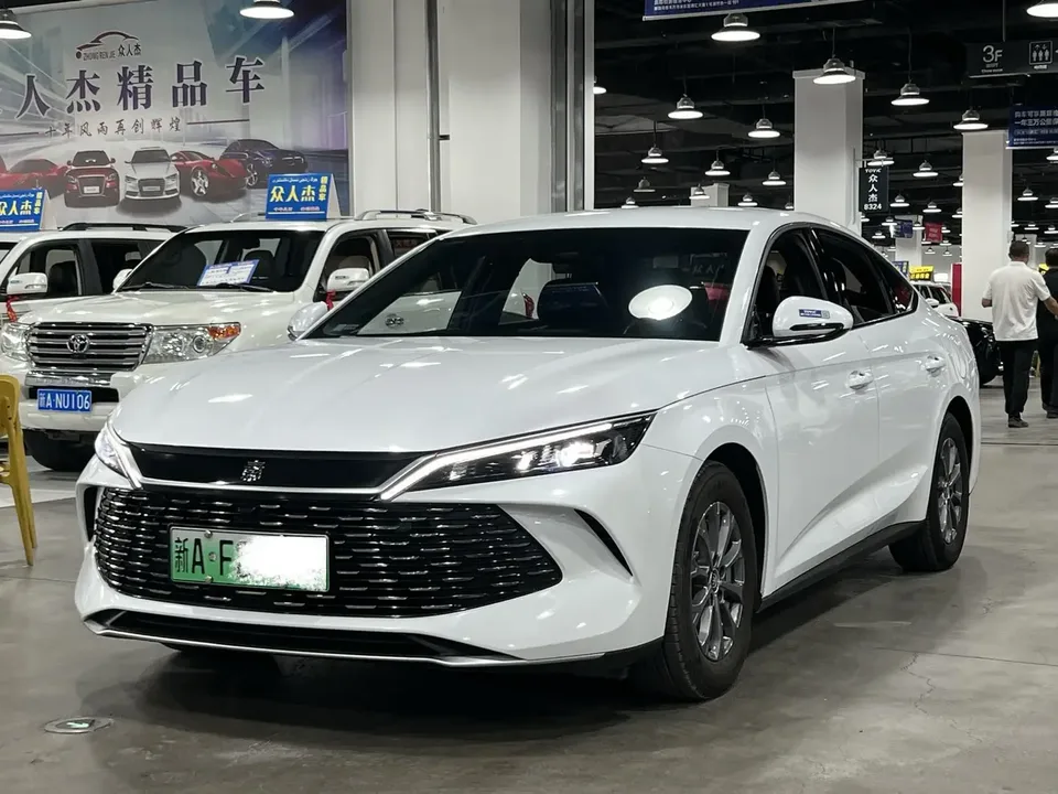 BYD Qin L DM Qin L DM DM-i 80KM Leading Type 2024 — photo 1, buy with delivery to Moscow