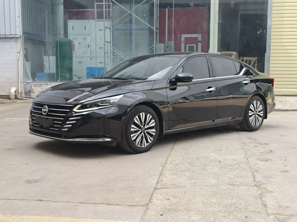 Nissan Altima Teana Teana 2.0L XL-TLS Enjoy Edition 2022 — photo 1, buy with delivery to Moscow