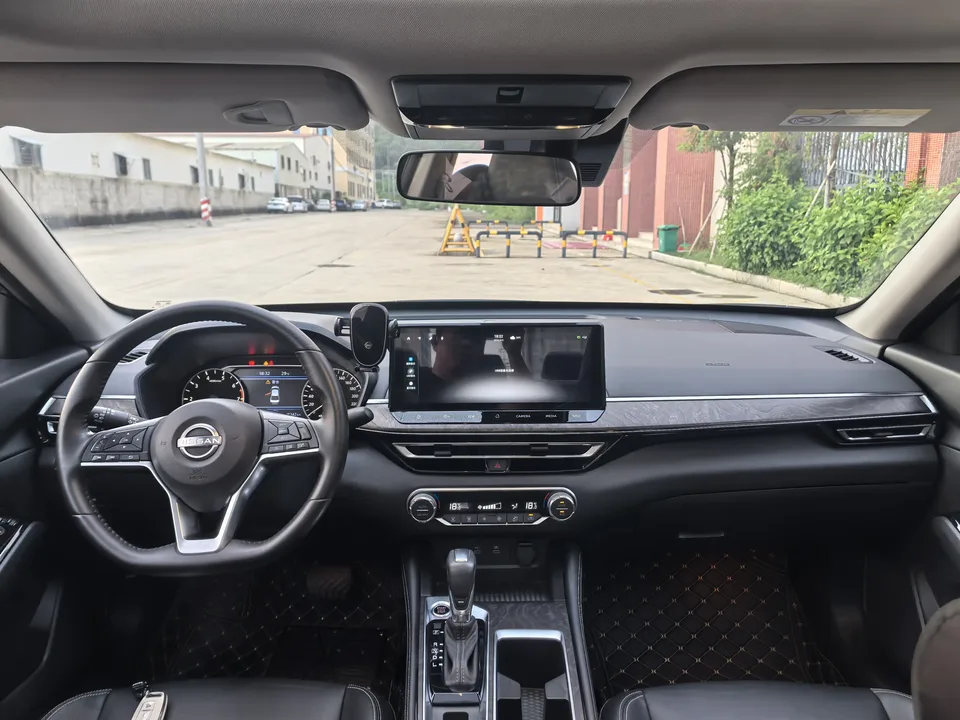 Nissan Altima Teana 2.0L XE Pure Edition 2022 — thumbnail 3