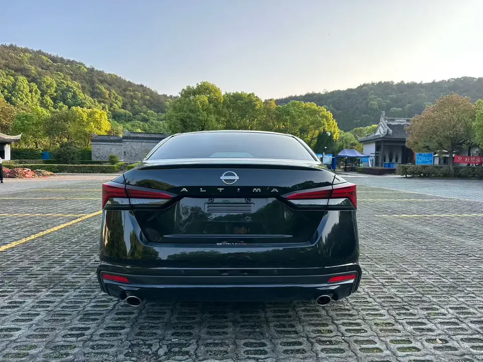 Nissan Altima Teana 2.0L XE Pure Edition 2022 — thumbnail 2