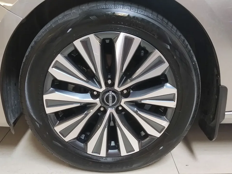 Nissan Altima Teana 2.0L XL-Upr Premium Edition 2022 — миниатюра 3