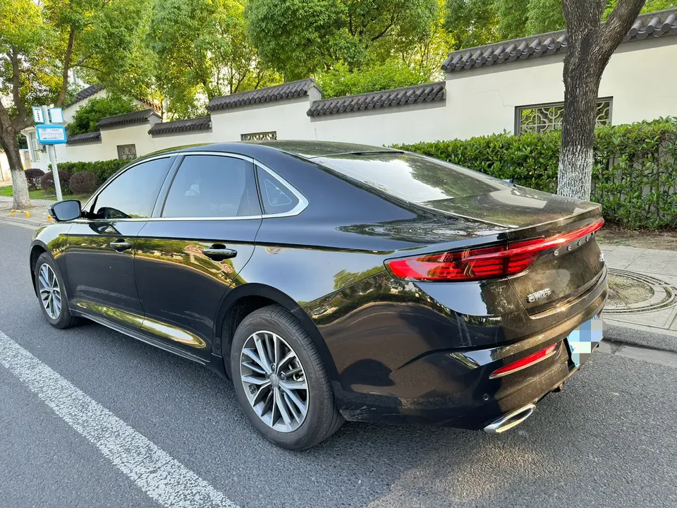 Geely Preface Xing Rui 1.5T Dongfang Yao Fuyao Edition 2025 — thumbnail 4