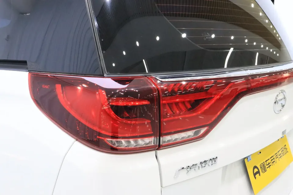 GAC Trumpchi M8 Trumpchi M8 Lingxiu Series 390T Deluxe Edition 2024 — thumbnail 4