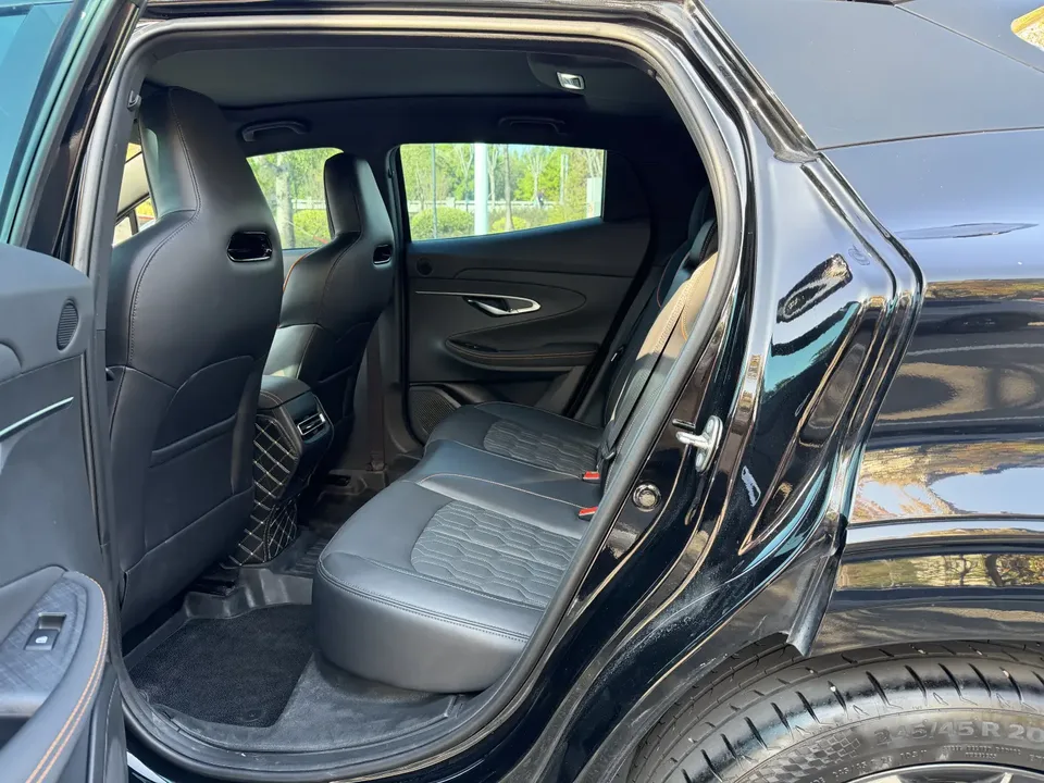 Changan UNI-T Changan UNI-T 1.5T Sports Edition Premium 2022 — thumbnail 4