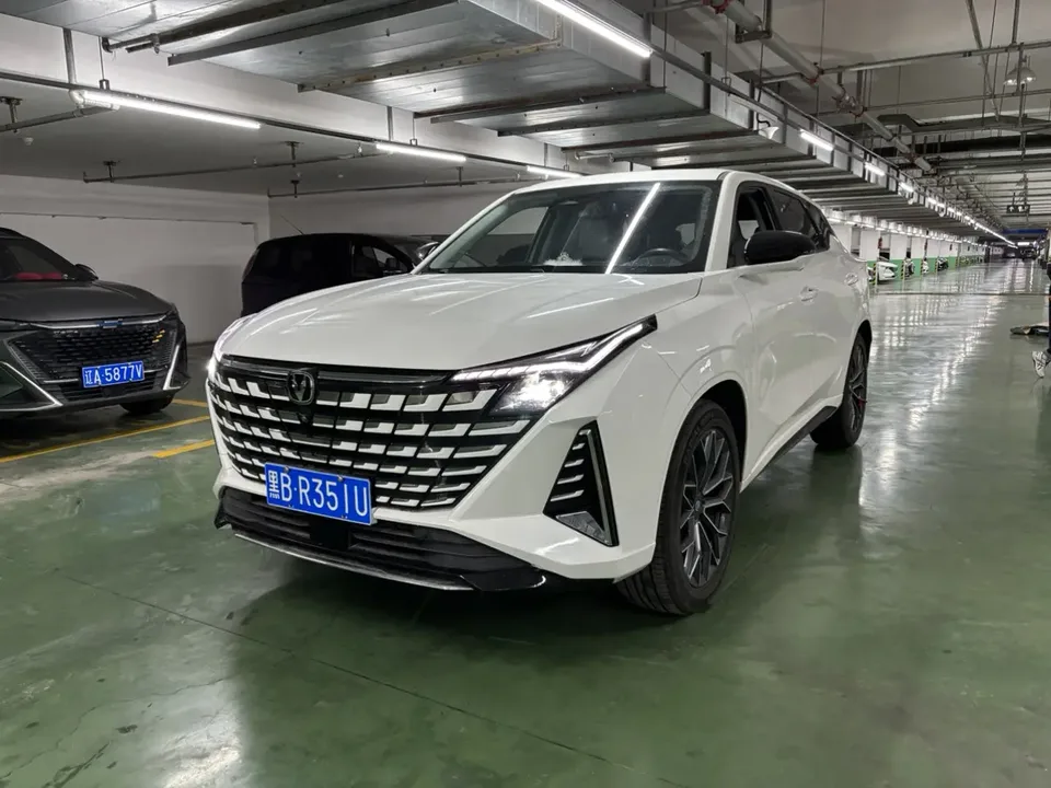 Changan Uni-Z Changan UNI-Z 1.5T DCT Luxury 2025 — photo 1, buy with delivery to Moscow