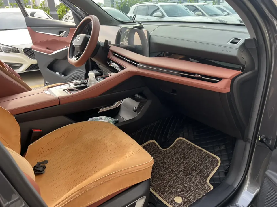 Changan CS75PLUS Changan CS75 PLUS The third generation champion version 1.5T automatic intelligent driving strong navigation 2024 — thumbnail 3