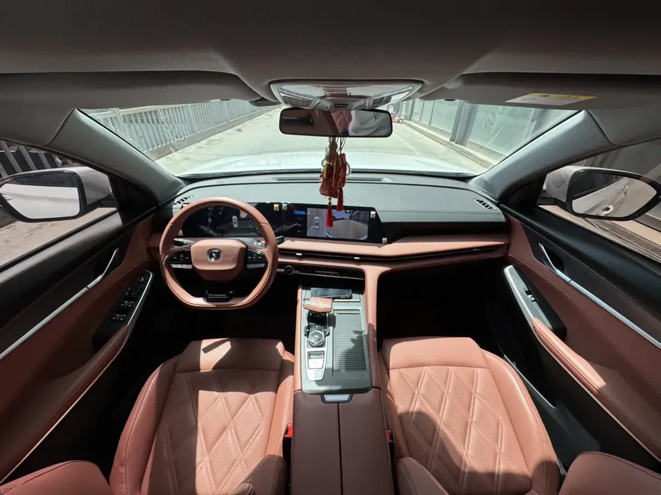 Changan CS75PLUS CS75 PLUS third generation champion version 1.5T automatic intelligent driving dynamic navigation model 2024 — thumbnail 3