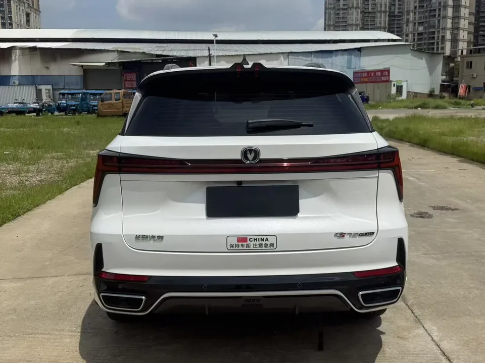Changan CS75PLUS Changan CS75 PLUS The third generation champion version 1.5T automatic intelligent driving strong navigation 2024 — thumbnail 2