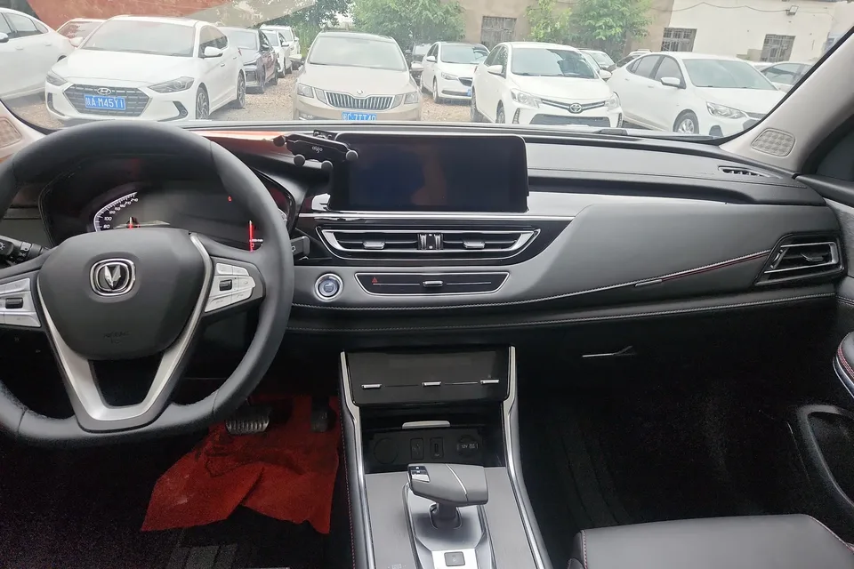 Changan CS75 Changan CS75 Enjoy Edition 1.5T DCT Premium 2024 — thumbnail 4
