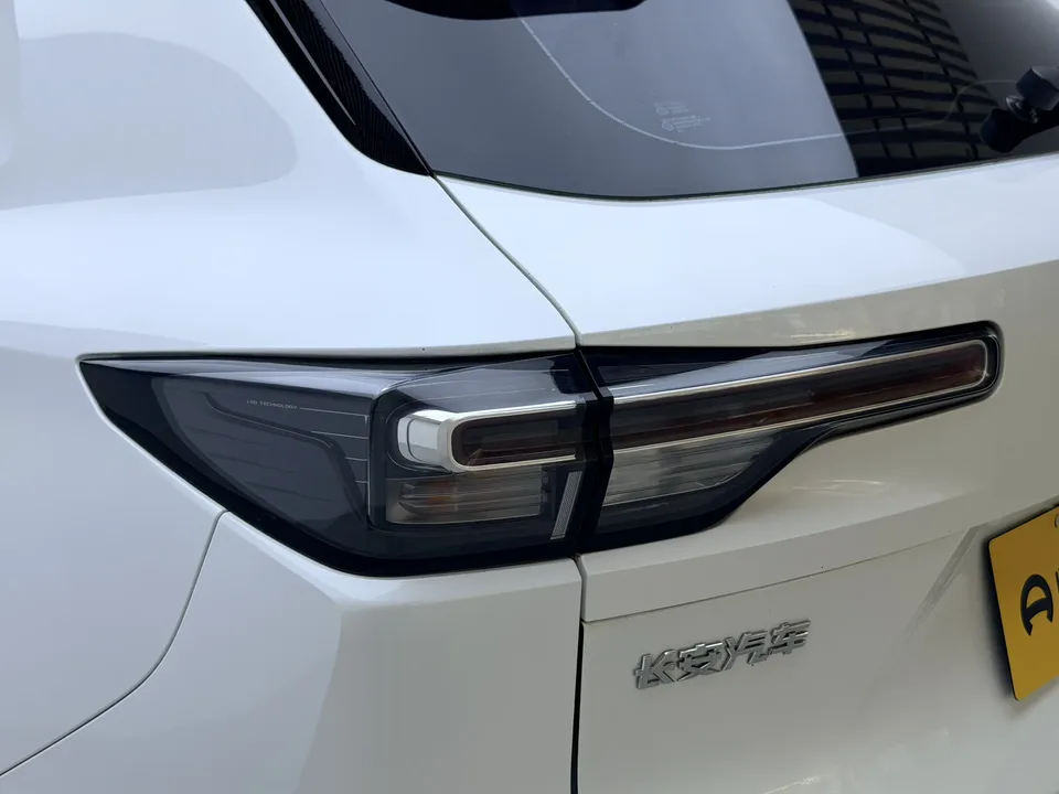 Changan CS55 Plus Changan CS55 PLUS The third generation 1.5T DCT Excellence 2024 — thumbnail 4