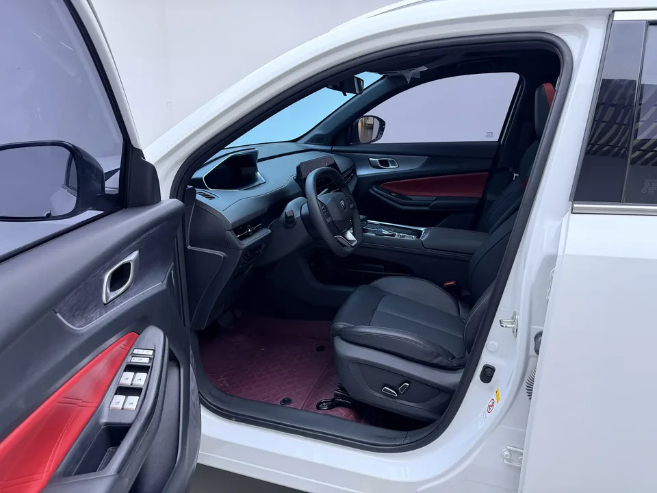 Changan CS55 Plus Changan CS55 PLUS The third generation 1.5T DCT Excellence 2024 — thumbnail 5