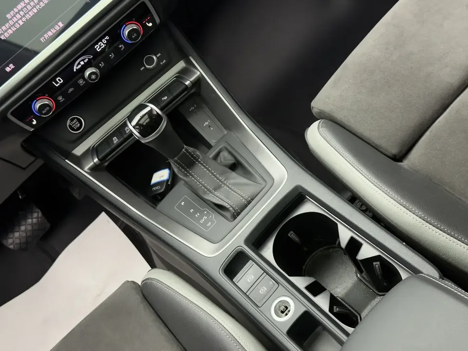 Audi Q3 Audi Q3 35 TFSI Stylish Dynamic 2022 — thumbnail 5
